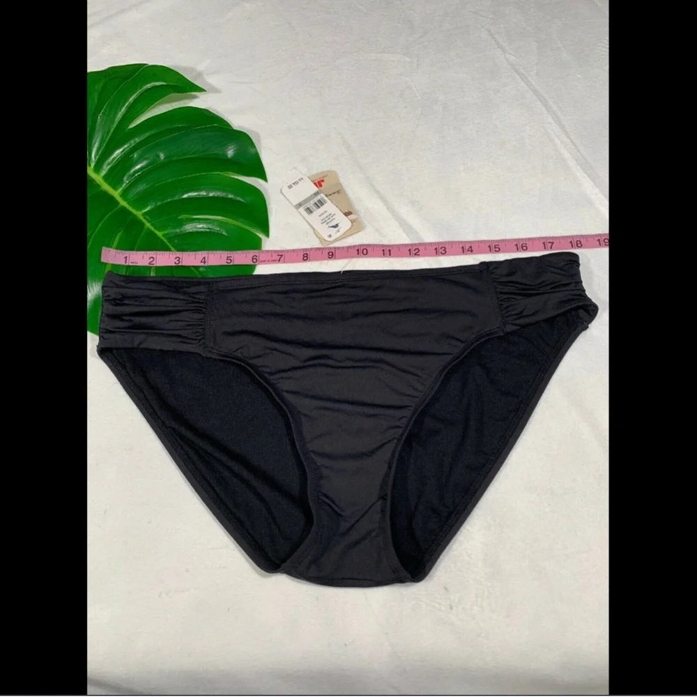 Tommy Bahama nwt tommy
